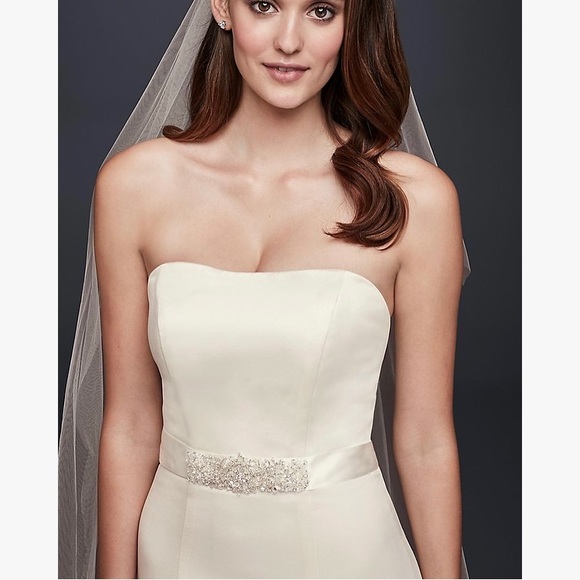 Strapless trumpet wedding dress - Picture 3 of 8